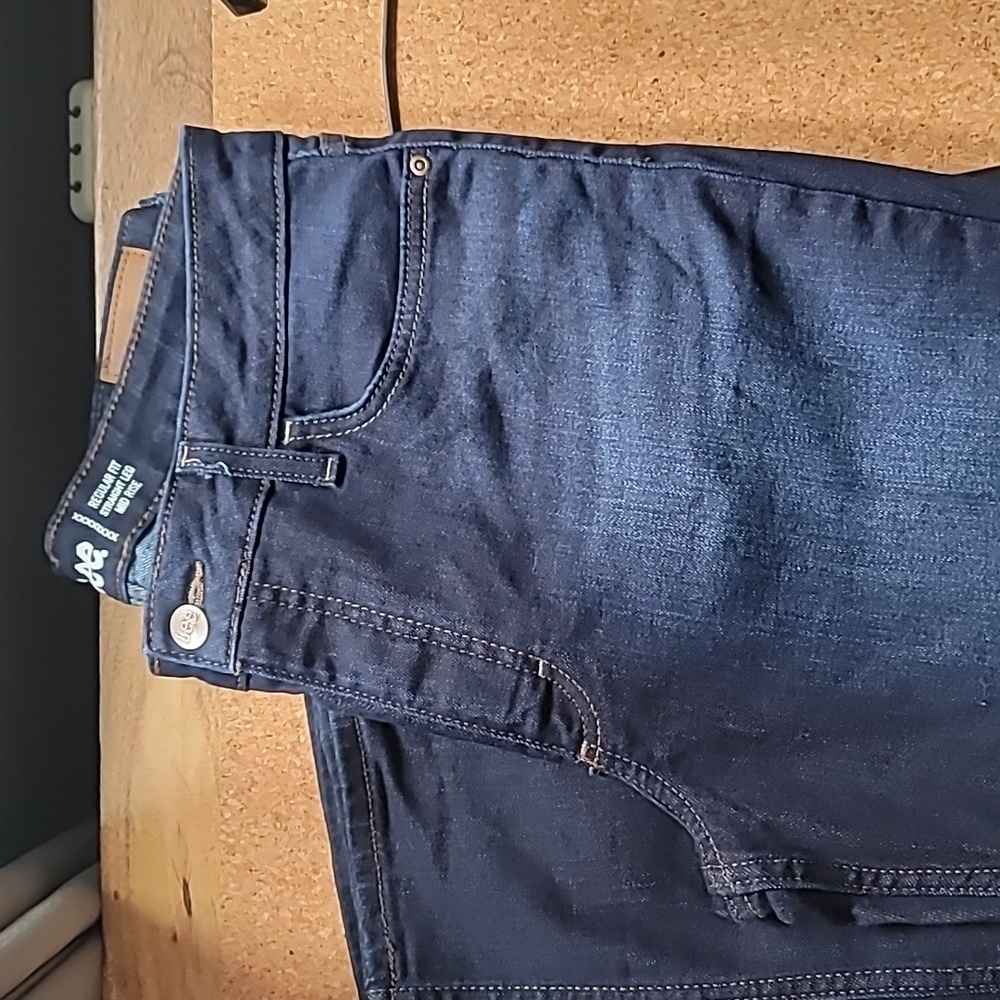 Women's Lee Mid-Rise Straight Leg Size 12 Long